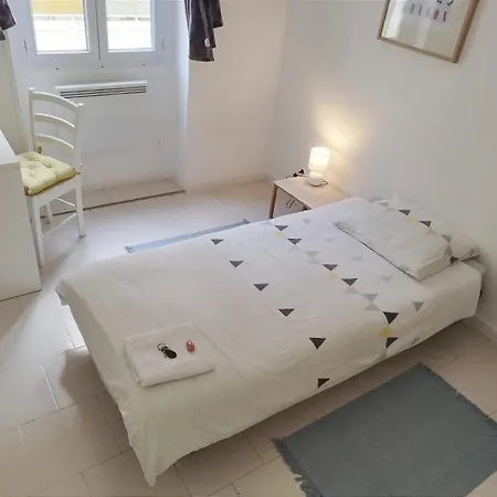 Private In Shared In The Center Of * Nice